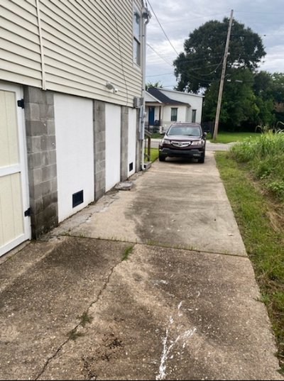 20×10 Driveway in New Orleans, Louisiana