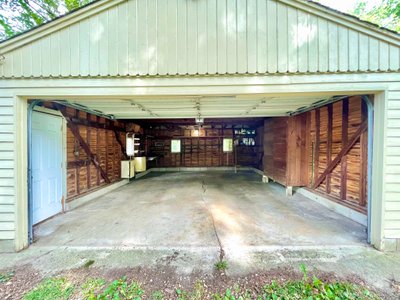 Large 20×20 Garage in Indianapolis, Indiana
