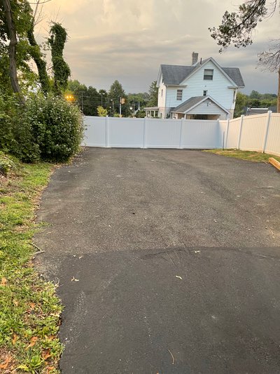 100 x 100 Driveway in Willow Grove, Pennsylvania near [object Object]
