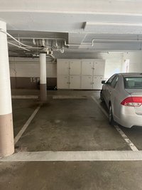 18 x 9 Parking Garage in Los Angeles, California
