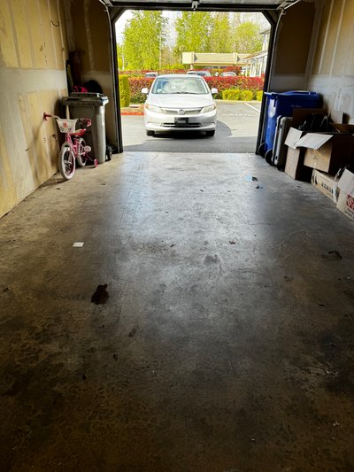 19 x 12 Garage in Kent, Washington near [object Object]
