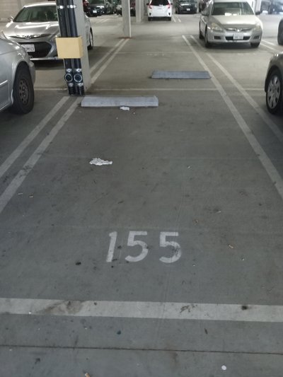 15 x 10 Parking Garage in Sun valley, California