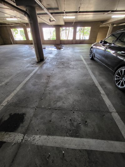 24 x 9 Parking Garage in Edgewater, New Jersey near [object Object]