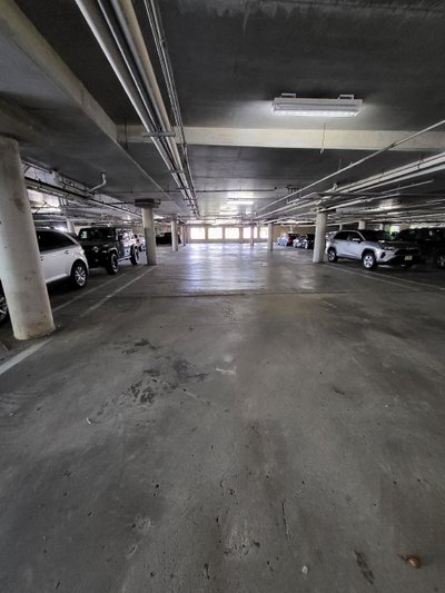 24×9 Parking Garage in Edgewater, New Jersey