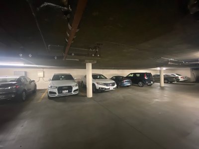 20 x 8 Parking Garage in Los Angeles, California