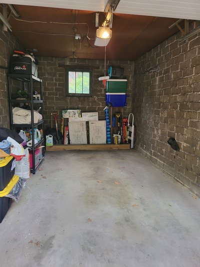 22 x 12 Garage in Pittsburgh, Pennsylvania