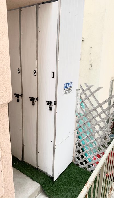 2×1 self storage unit at 482 E El Segundo Blvd Manhattan Beach, California