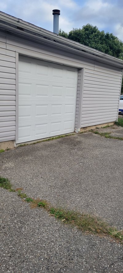 43 x 24 Garage in Trotwood, Ohio near [object Object]