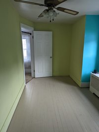 18 x 8 Bedroom in Carnegie, Pennsylvania