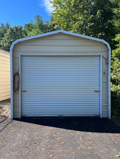 41 x 12 Garage in Pelham, New Hampshire