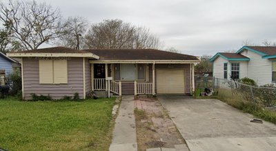 20 x 10 Garage in Corpus Christi, Texas