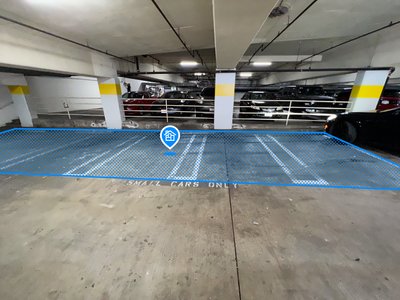 10 x 20 Parking Garage in Encino, California near [object Object]