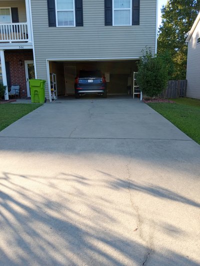 undefined x undefined Driveway in Elgin, South Carolina
