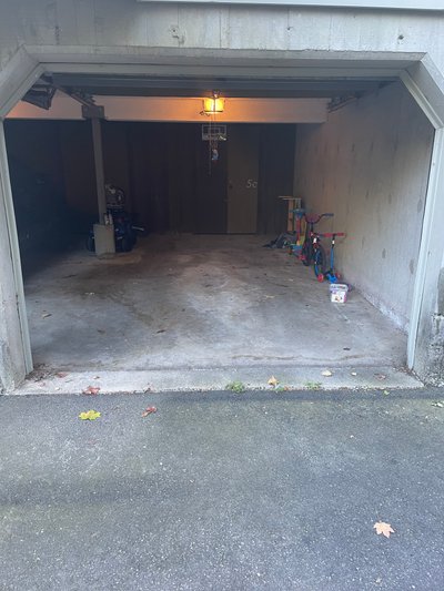 Small 5×15 Garage in Farmington, Connecticut