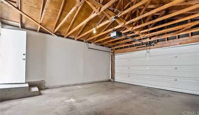 22 x 10 Garage in Irvine, California