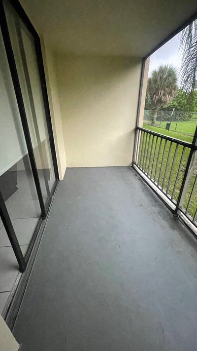 13 x 5 Other in Hialeah, Florida