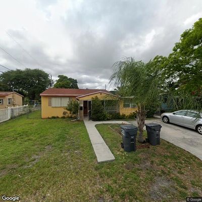 30 x 11 Unpaved Lot in Hollywood, Florida
