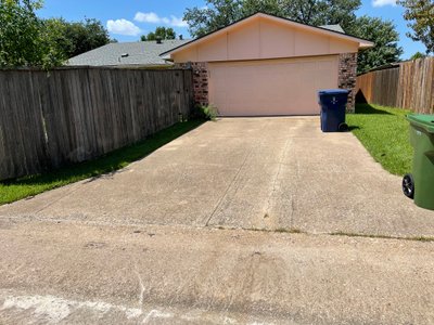 20 x 10 Driveway in Garland, Texas near [object Object]