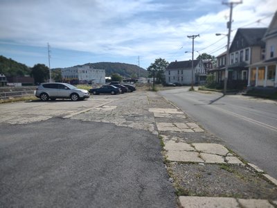 30 x 10 Parking Lot in Johnstown, Pennsylvania near [object Object]