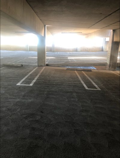 20 x 10 Parking Garage in Long Beach, California