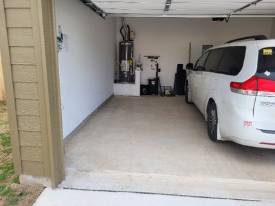 16 x 8 Garage in Elgin, Texas near [object Object]