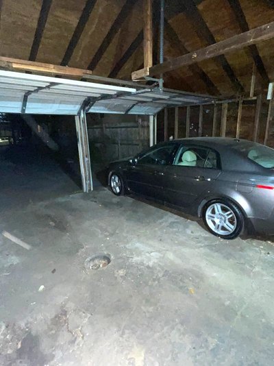 20×10 Garage in Bridgeport, Connecticut