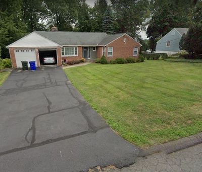 undefined x undefined Driveway in Wethersfield, Connecticut