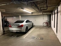 10 x 20 Parking Garage in Los Angeles, California