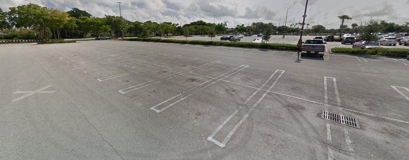 Neighbor Fleet Parking monthly parking in Boynton Beach, Florida