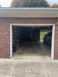 27 x 8 Garage in Akron, Ohio