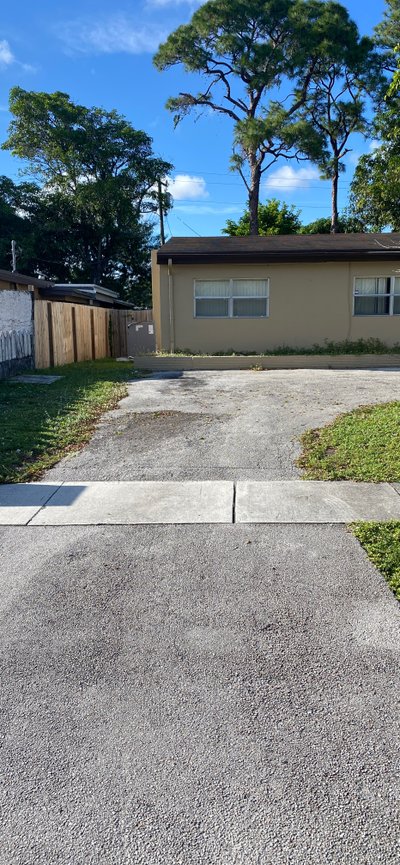 27 x 12 Driveway in Fort Lauderdale, Florida near [object Object]