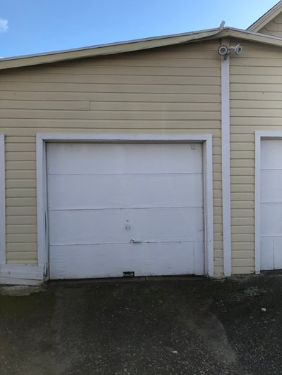 20×10 Garage in Stratford, Connecticut