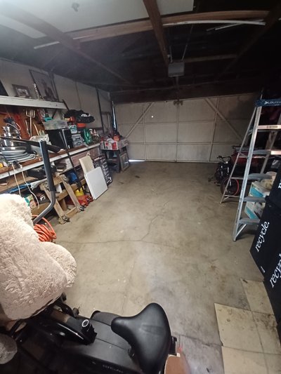 Medium 10×20 Garage in Hemet, California