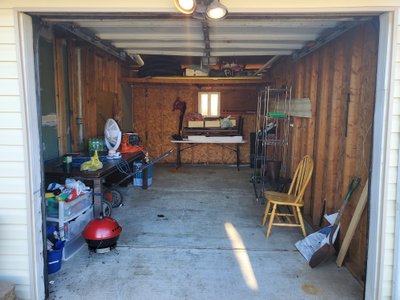 20x12 Garage self storage unit in Woodlawn, MD