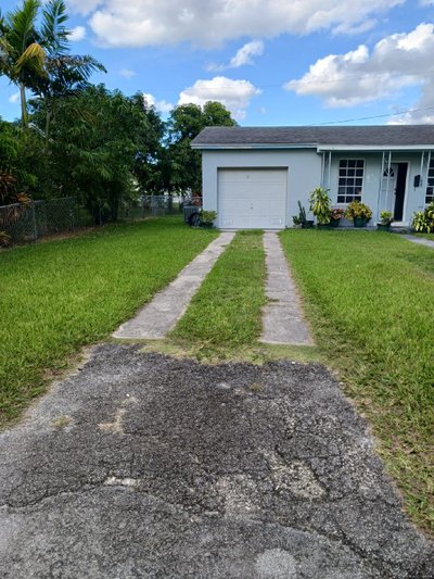 30 x 10 Driveway in Homestead, Florida near [object Object]