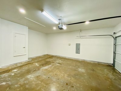 Medium 10×20 Garage in Garland, Texas
