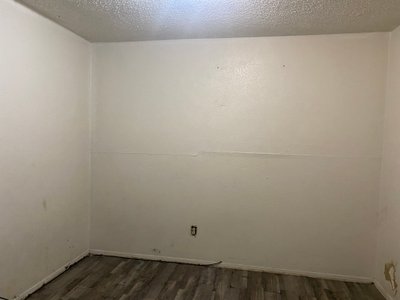 Small 10×10 Bedroom in Dallas, Texas