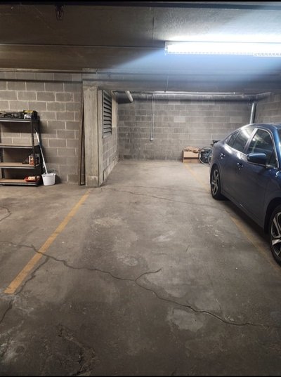 32×8 self storage unit at 2450 N Lake View Ave Chicago, Illinois