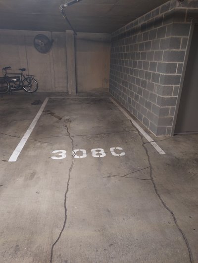 16 x 8 Parking Garage in Washington, District of Columbia