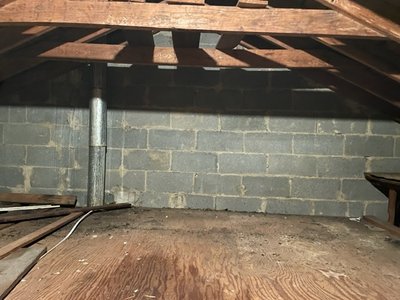 10 x 10 Attic in Parkville, Maryland