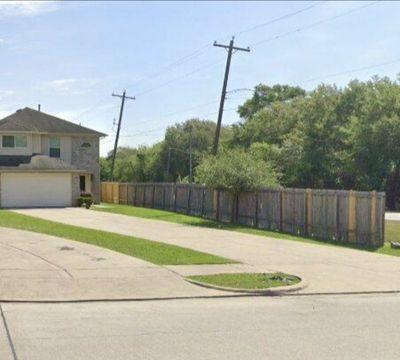 50 x 10 Driveway in Houston, Texas near [object Object]