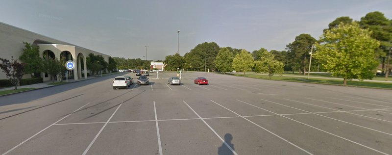 Neighbor Fleet Parking vehicle storage in Jacksonville, North Carolina