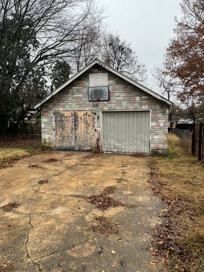 30 x 21 Garage in Memphis, Tennessee