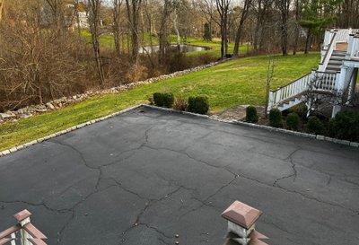 Medium 15×30 Driveway in New Canaan, Connecticut