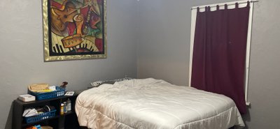 Small 10×10 Bedroom in Gurnee, Illinois