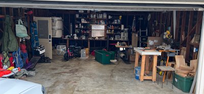 21 x 18 Garage in Visalia, California near [object Object]