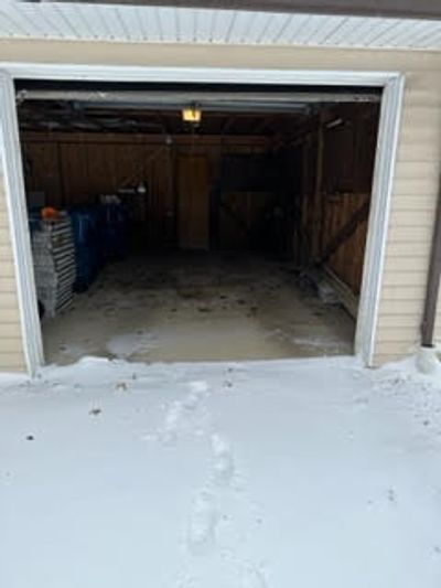 20 x 10 Garage in Akron, Ohio