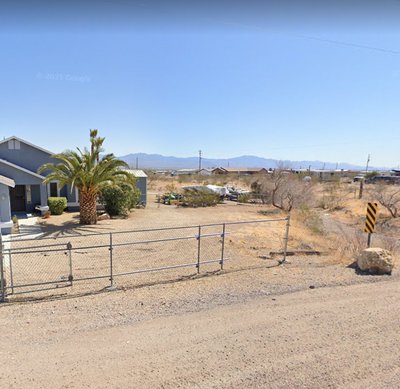 Medium 10×30 Unpaved Lot in Golden Valley, Arizona