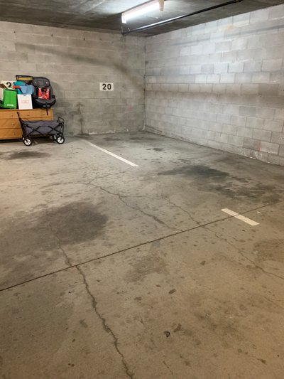 Small 10×20 Parking Garage in South San Francisco, California