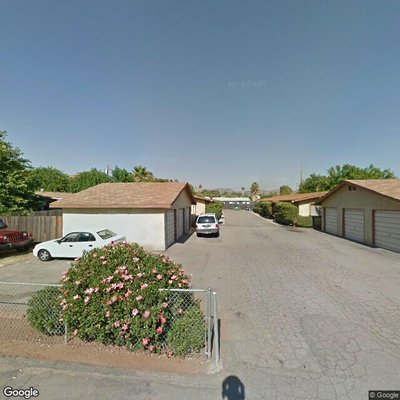 user review of 8 x 10 Unpaved Lot in El Cajon, California
